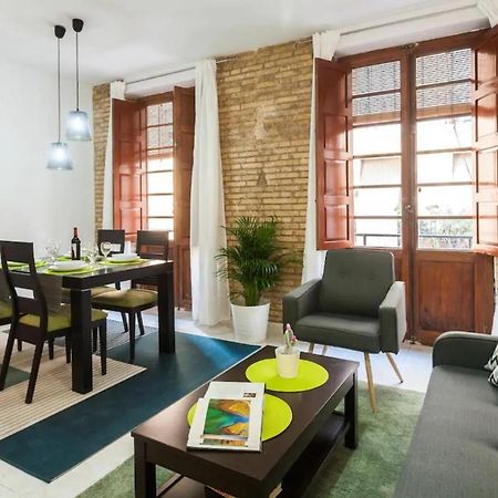 Spacious, Bright Apartment Next To The Old Town Valencia Eksteriør bilde