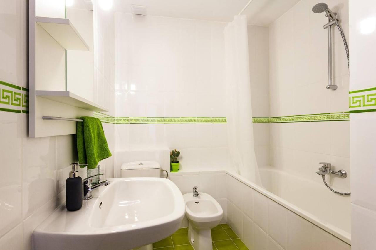 Spacious, Bright Apartment Next To The Old Town Valencia Eksteriør bilde